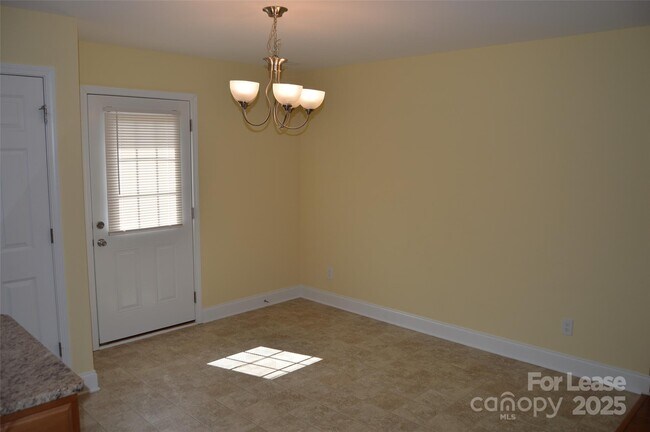 Foto del edificio - 132 Springfield Rd