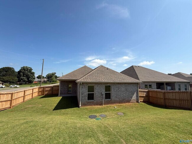Building Photo - 24008 Quints Dr