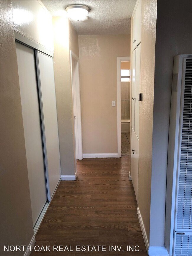 Foto del edificio - 205 E Plymouth St