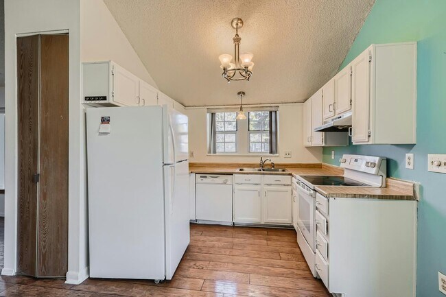 Foto del edificio - 16955 E Piedmont Dr