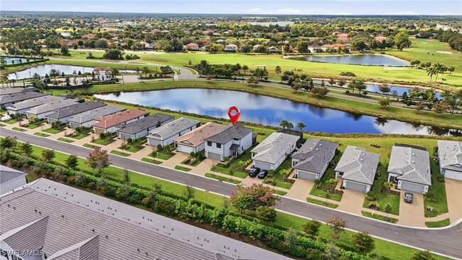 Foto del edificio - 1657 Serena Ave