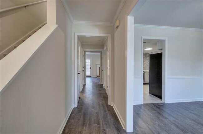 Building Photo - 1028 Windy Oaks Ct