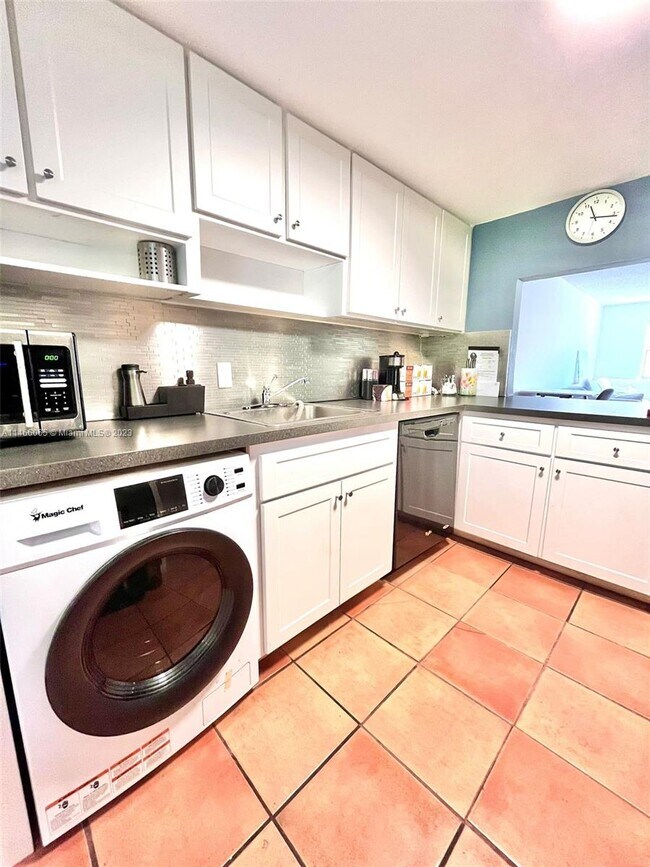 Foto del edificio - 201 Galen Dr