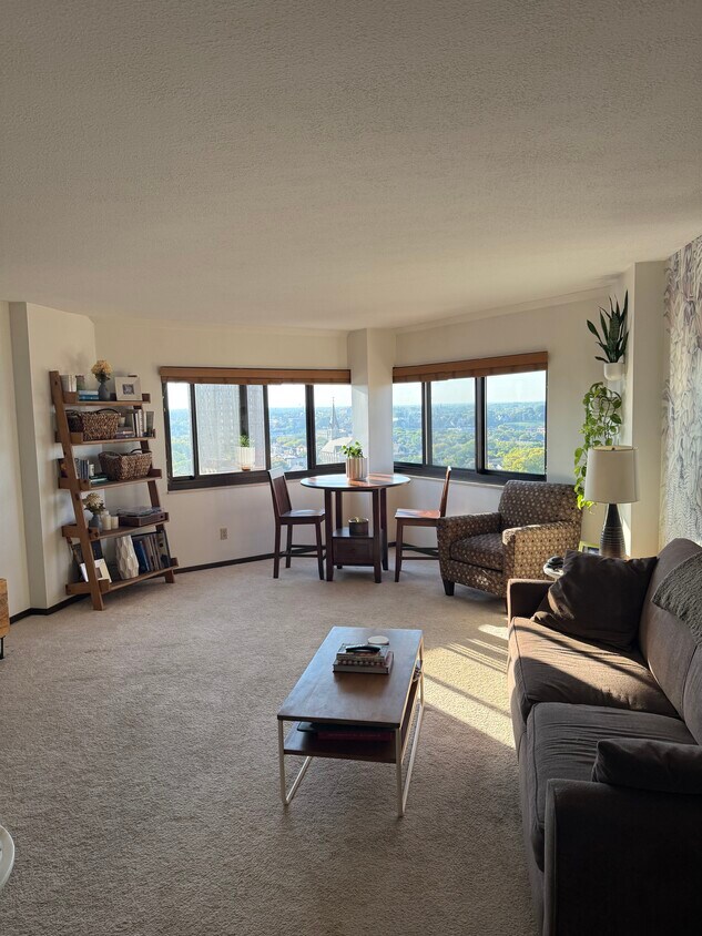 Foto principal - 1633 N Prospect Ave