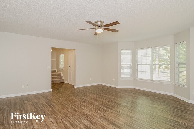 Foto del edificio - 944 Highland Glen Rd