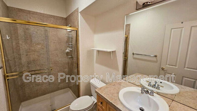 Foto del edificio - 7460 E 5th Ave