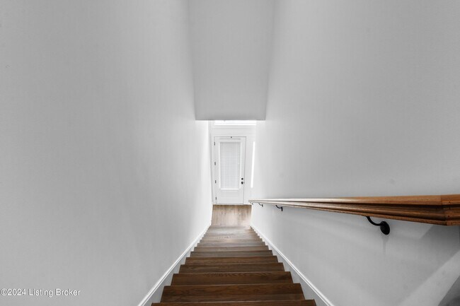 Foto del edificio - 6308 Meeting St