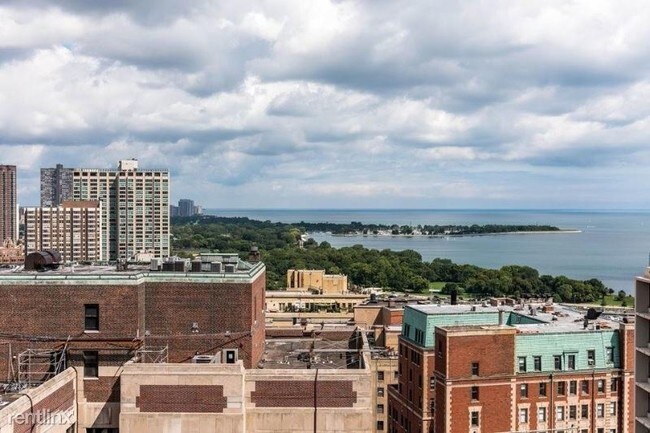 Foto del edificio - 415 W Belmont Ave