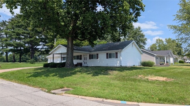 Building Photo - 303 Eggering Dr