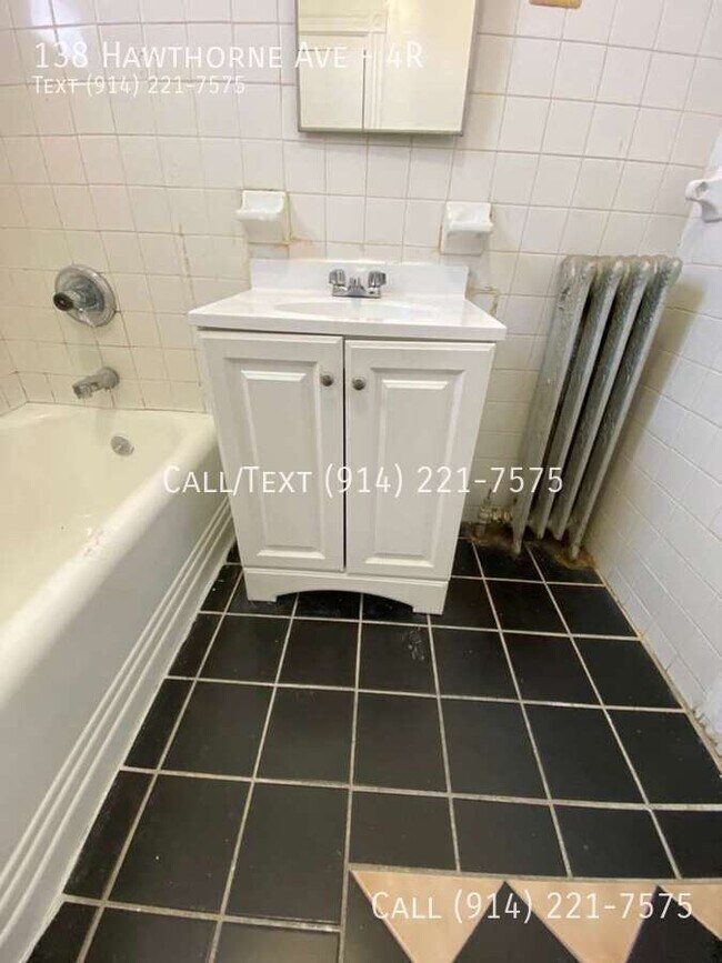 Foto del edificio - 138 Hawthorne Ave