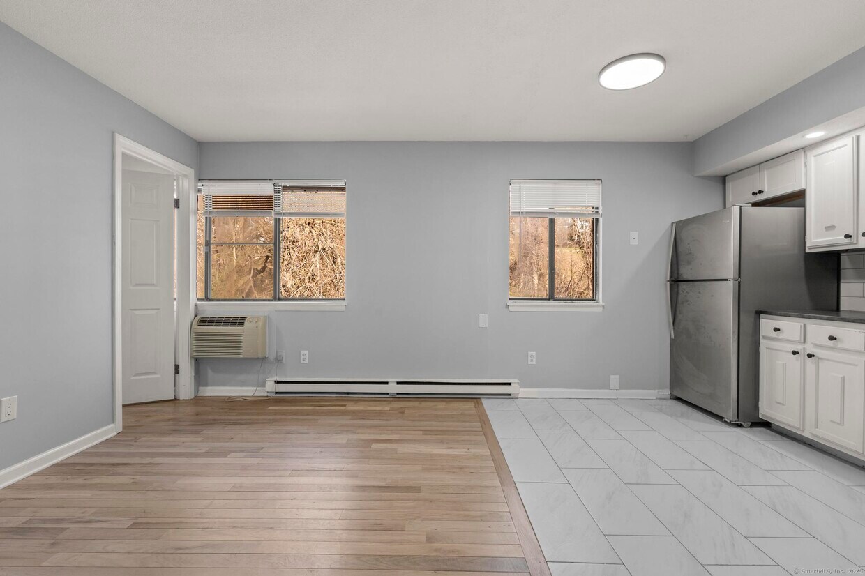Foto principal - 543 Woodward Ave