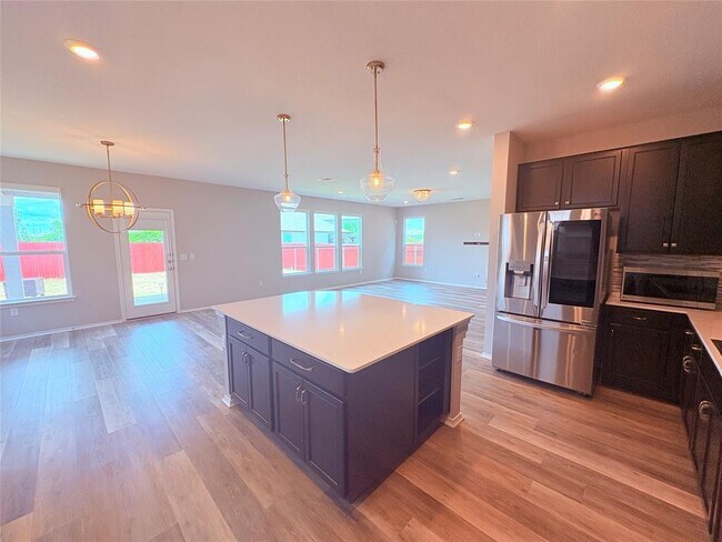 Building Photo - 301 Espresso Dr