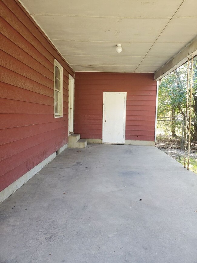 Foto del edificio - Coming Soon, still occupied.