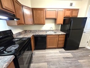 Interior Photo - Summit Crest