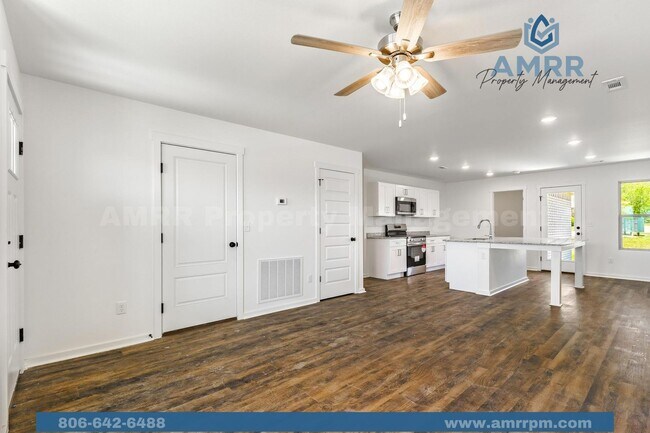 Foto del edificio - Spacious 3-Bedroom Home – Your Perfect Family Home!