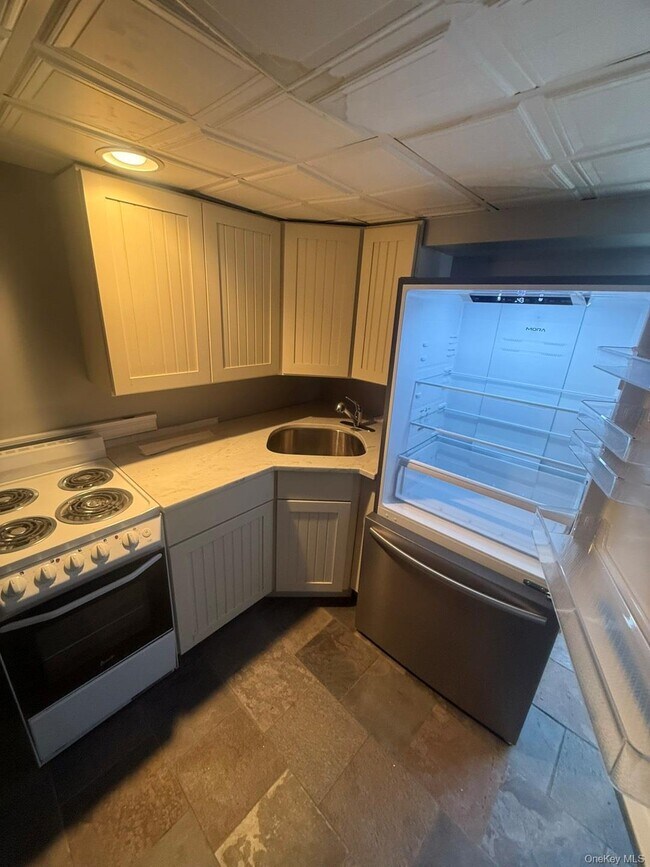 Foto del edificio - 396 Chestnut Ave