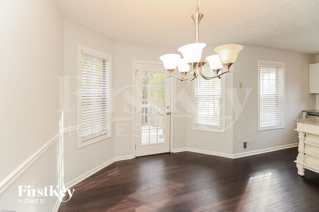 Foto del edificio - 73 Brandon Woods Cir