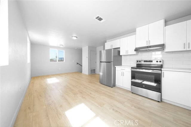 Foto del edificio - 236 W 84th Pl
