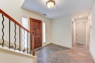 Building Photo - 1622 Hadley St