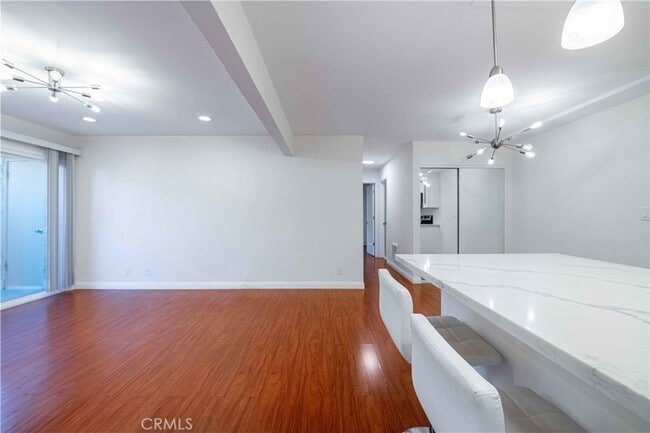 Foto del edificio - 28947 Thousand Oaks Blvd