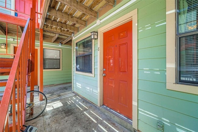 Building Photo - 4405 Avenue A