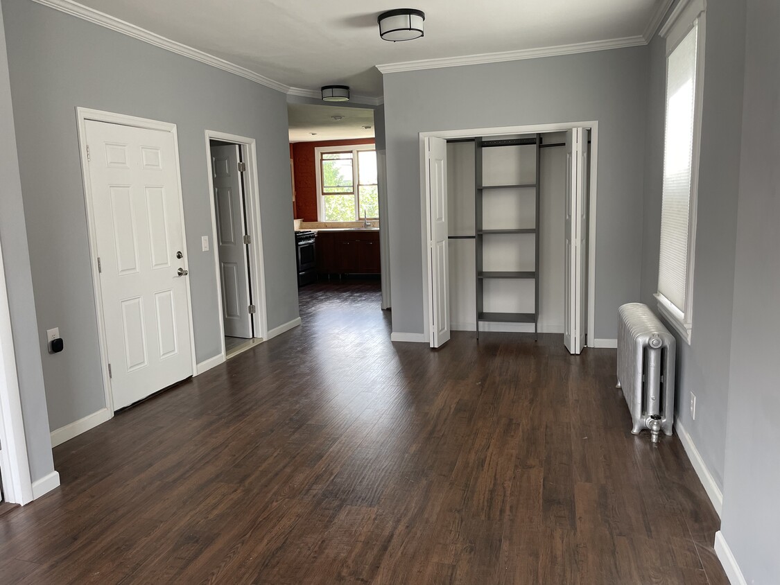 Primary Photo - 48 65th St