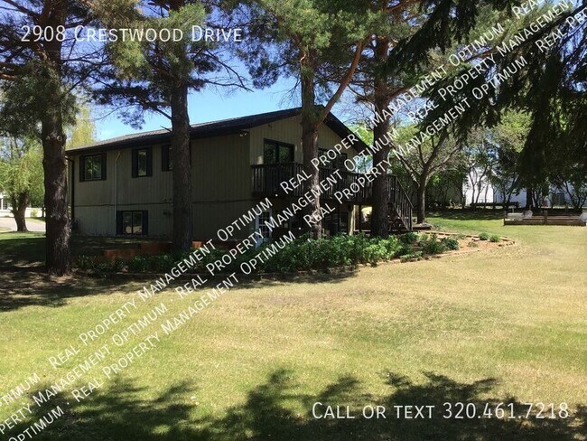 Foto del edificio - 2908 Crestwood Dr NE