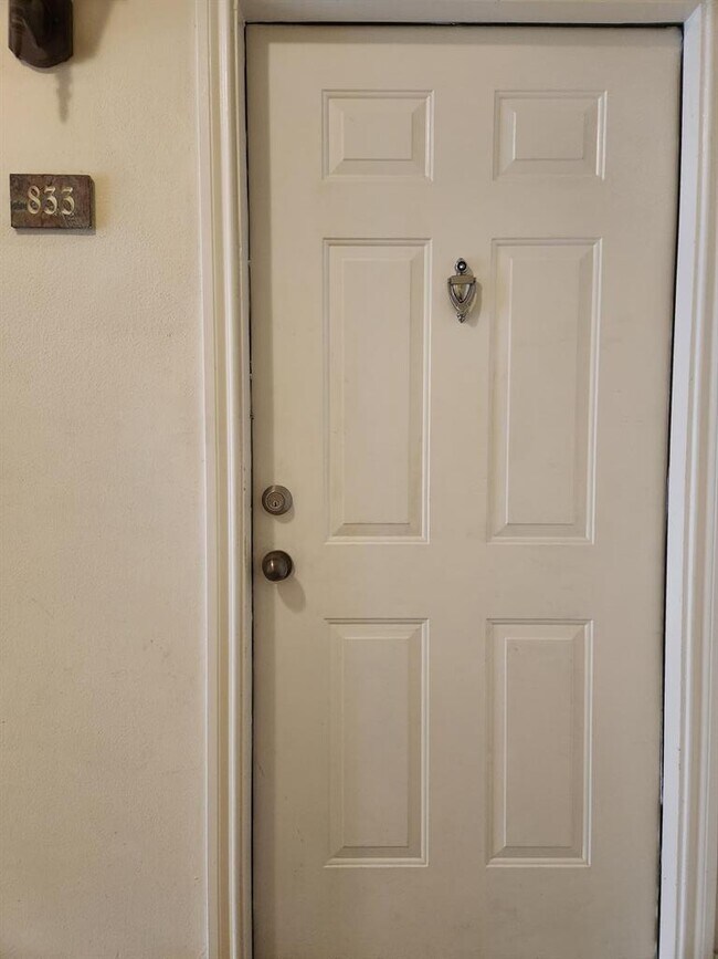 Foto del edificio - 7701 Rialto Blvd