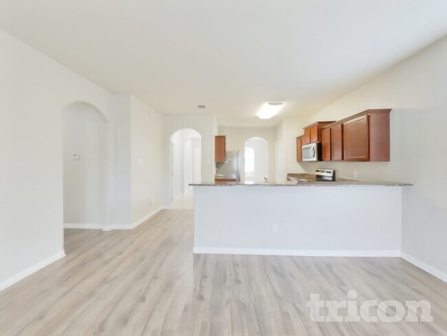 Foto del edificio - 417 Sapphire Ln