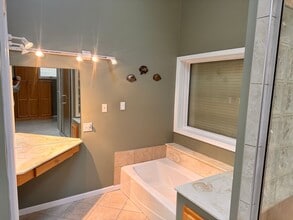 Building Photo - 7655 W Sugar Creek Dr