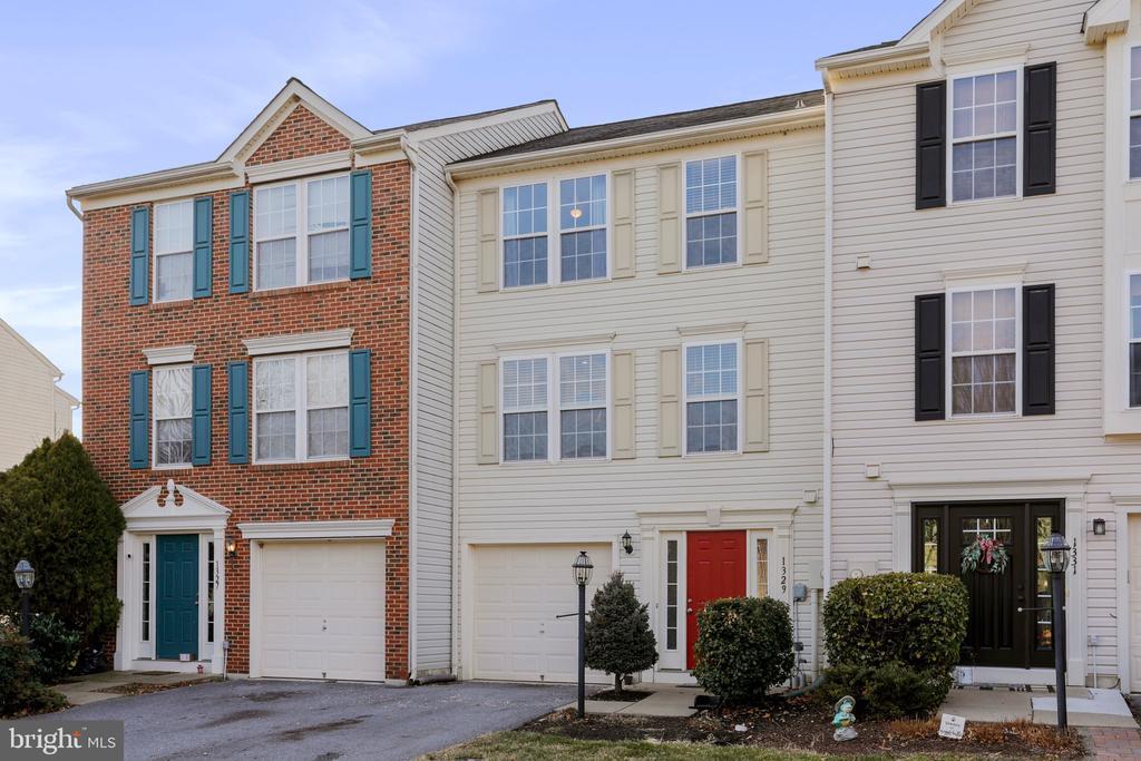 1329 Steed St, Ranson, WV 25438 Townhome Rentals in Ranson WV