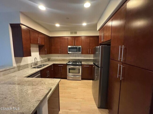 Foto del edificio - 14412 Killion St