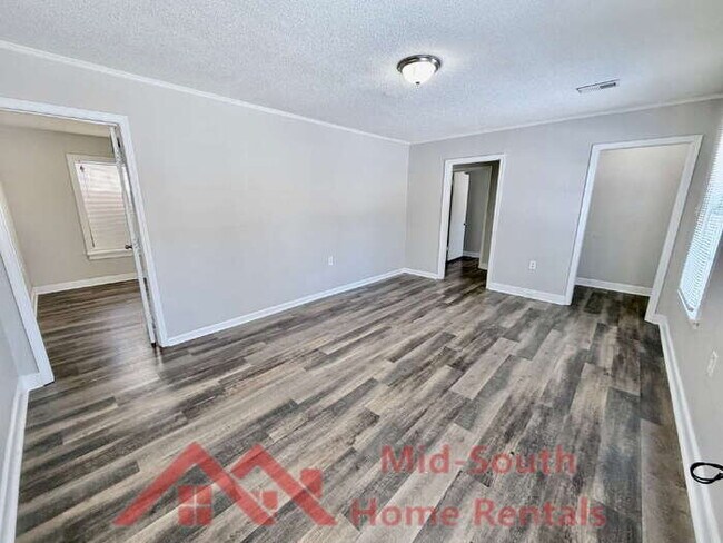 Foto del edificio - 101 E Davant Ave