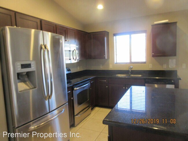 Foto del edificio - 3 br, 2 bath House - 13921 S Camino El Bec...