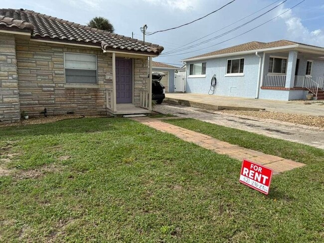 Photo - 140 Frazar Rd House