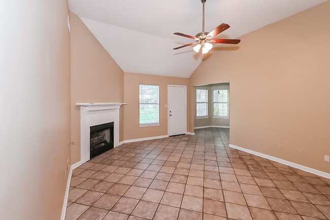 Foto del edificio - 6926 Ginwood Cove