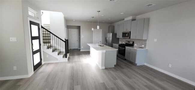 Foto del edificio - 17115 White Acer Wy