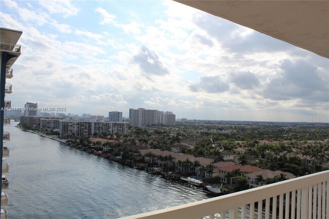 Building Photo - 1500 S Ocean Dr