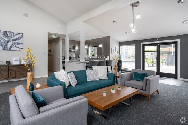 Interior Photo - Grammercy