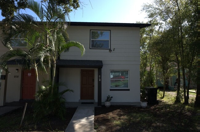 Photo - 810 W Anderson St Townhome