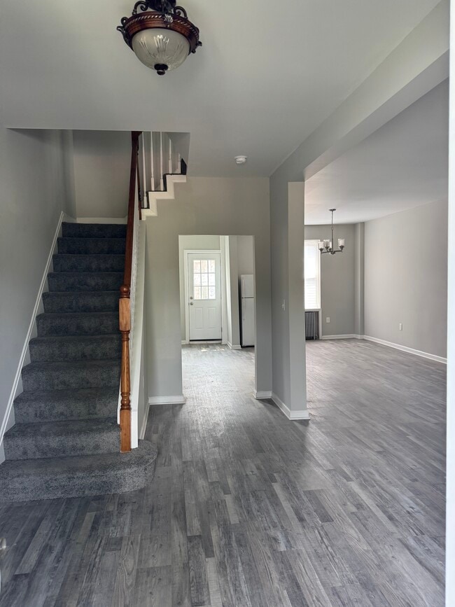 Building Photo - 2111 Belair Rd