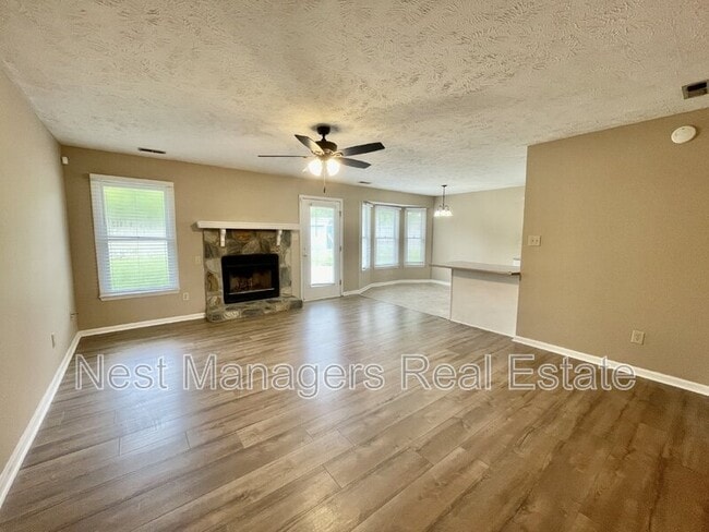 Building Photo - 103 Peregrine Pl