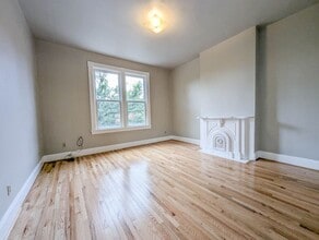 Building Photo - 24 Conklin St