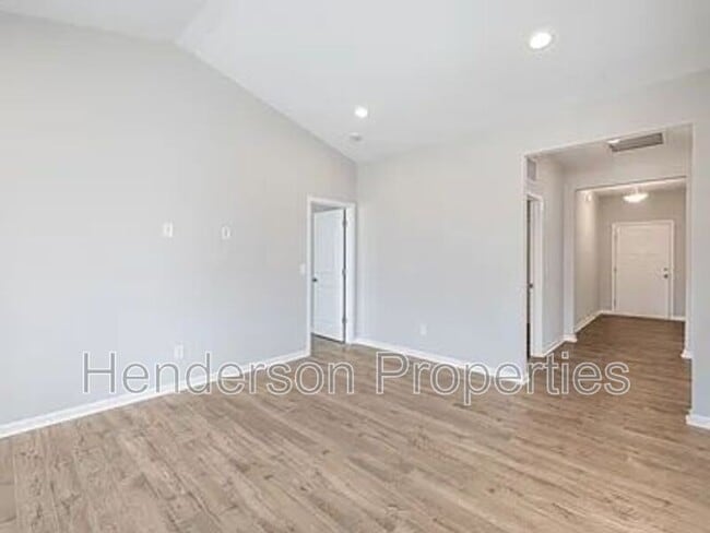Building Photo - 160 Tillery Ln