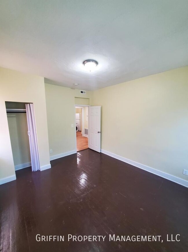 1507 N Hilton St Unit 2, Baltimore, MD 21216 - Room for Rent in ...