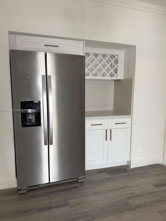 Foto del edificio - 248 SW 18th Ct