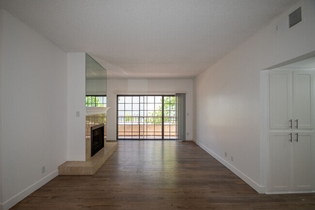 Foto del edificio - 11594 Moorpark St