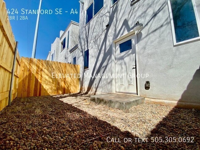 Foto del edificio - **SPECIAL** $300 OFF 1ST FULL MONTH!!! NO ...