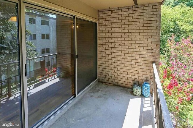 Foto del edificio - 12405 Braxfield Ct