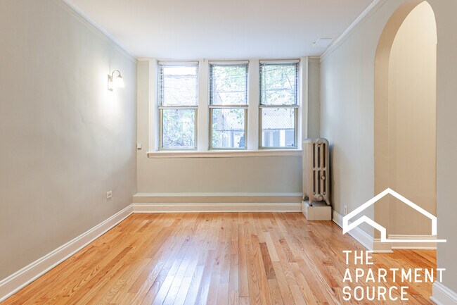 Foto del edificio - 544 W Surf St